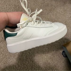 NEW New Balance ct302